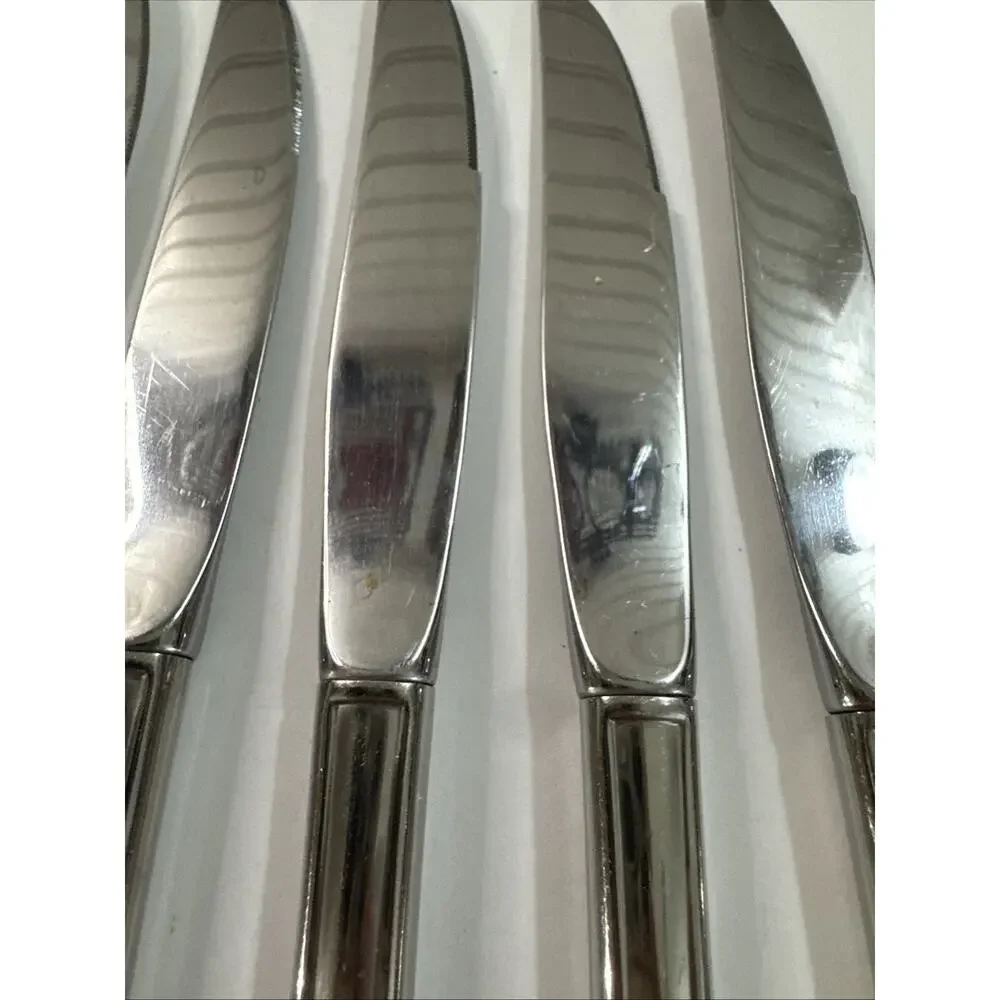 Set Of 6 Oneida Bancroft 18/8 Stainless Flatware Dinner Knives 9